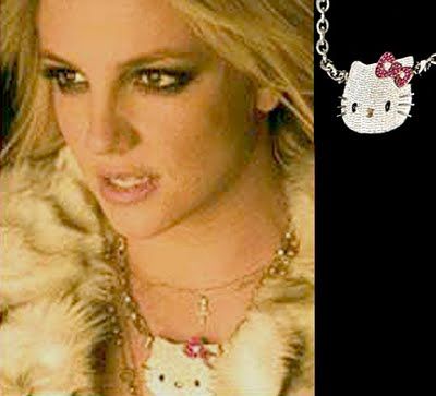 britney_spears-hello_kitty_necklaces.jpg
